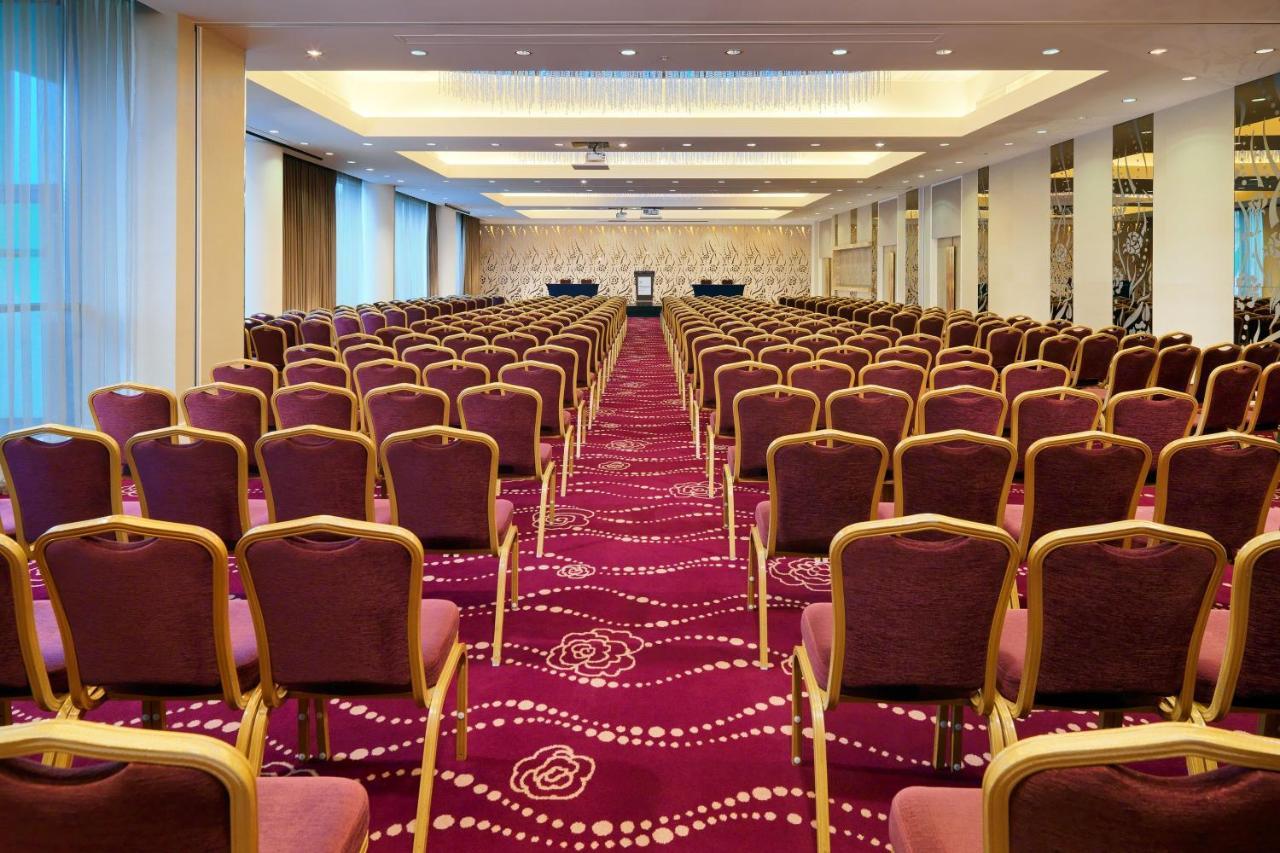 Sheraton Athlone Hotel Экстерьер фото