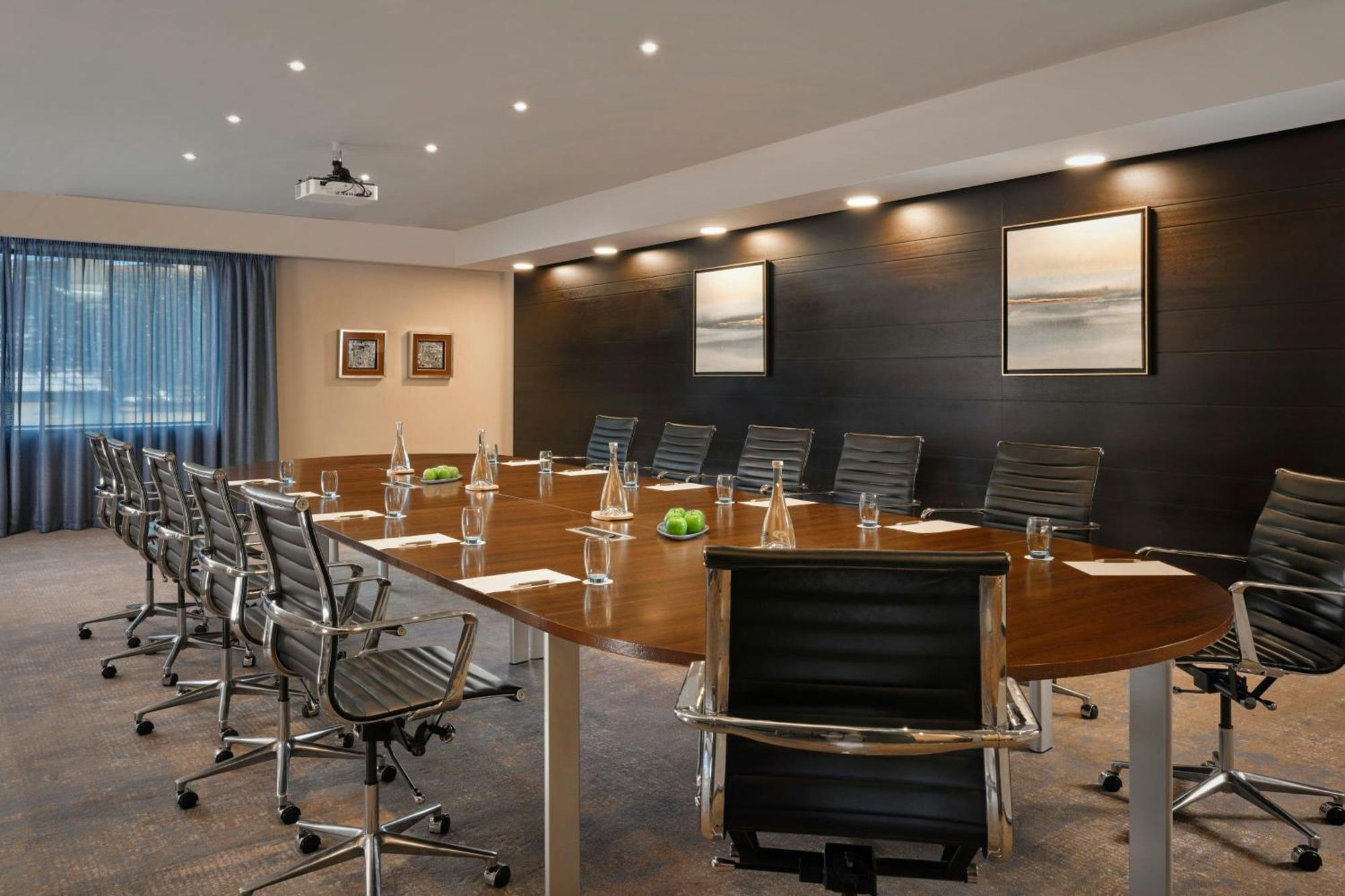 Sheraton Athlone Hotel Экстерьер фото